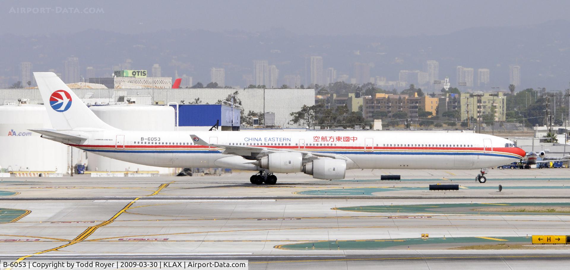 B-6053, 2004 Airbus A340-642 C/N 577, Taxi at LAX