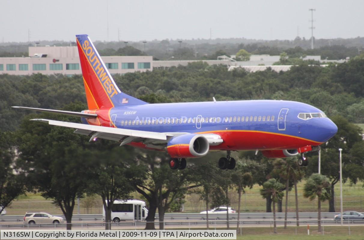 N316SW, 1986 Boeing 737-3H4 C/N 23338, Southwest 737-300