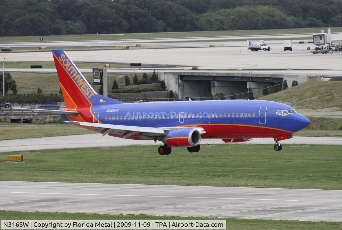 N316SW, 1986 Boeing 737-3H4 C/N 23338, Southwest 737-300