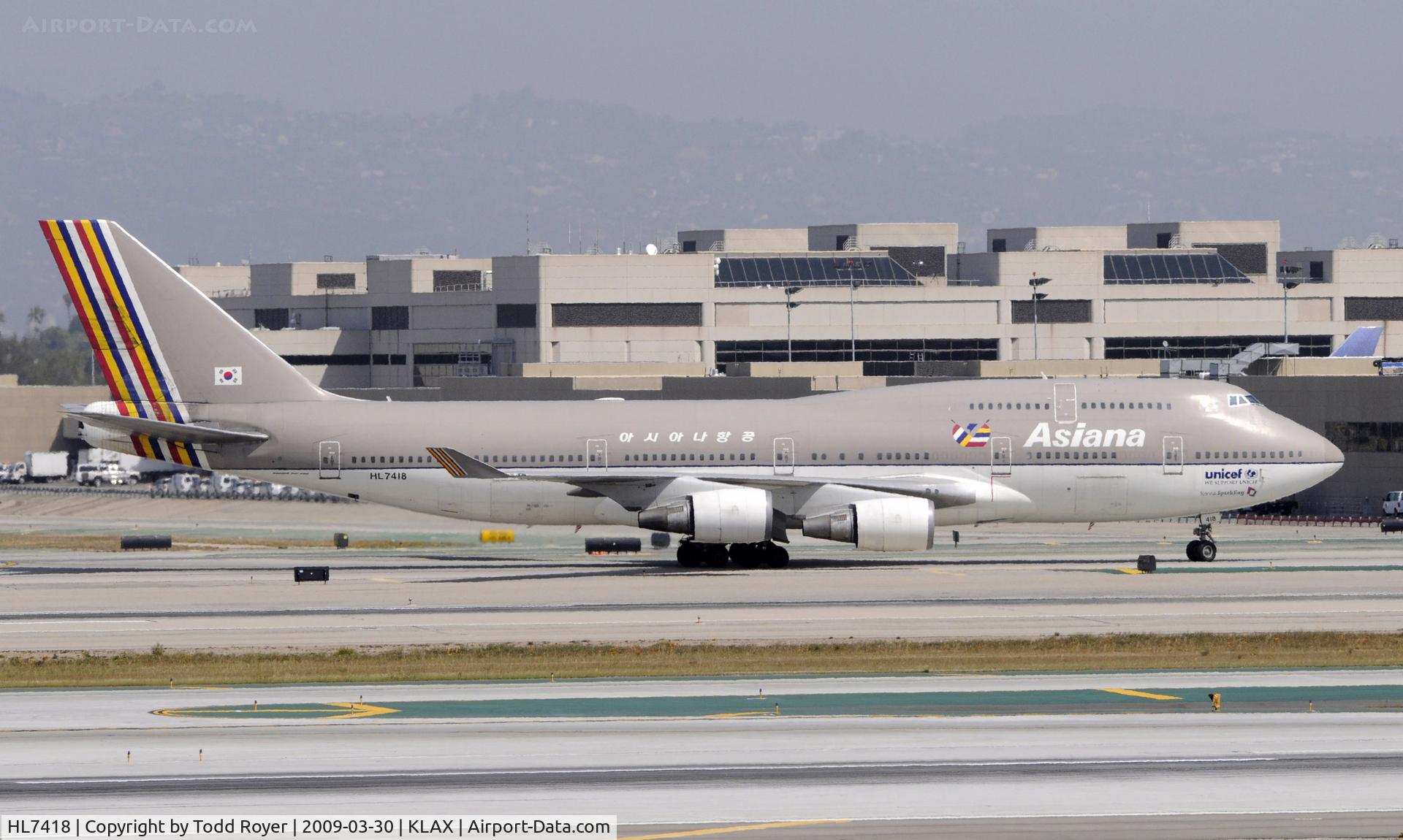 HL7418, 1994 Boeing 747-48E C/N 25780, Taxi at LAX
