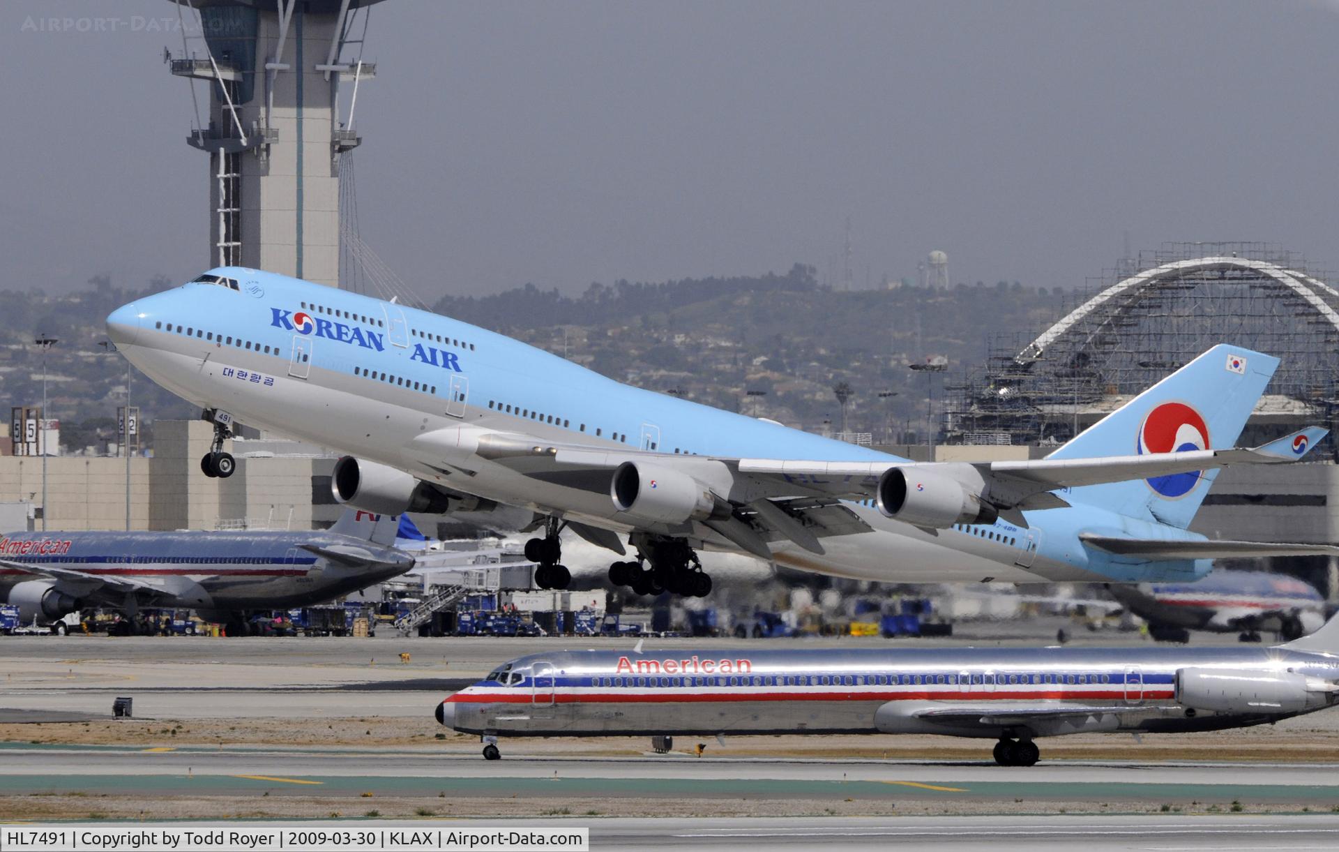 HL7491, Boeing 747-4B5 C/N 27341, Departing LAX