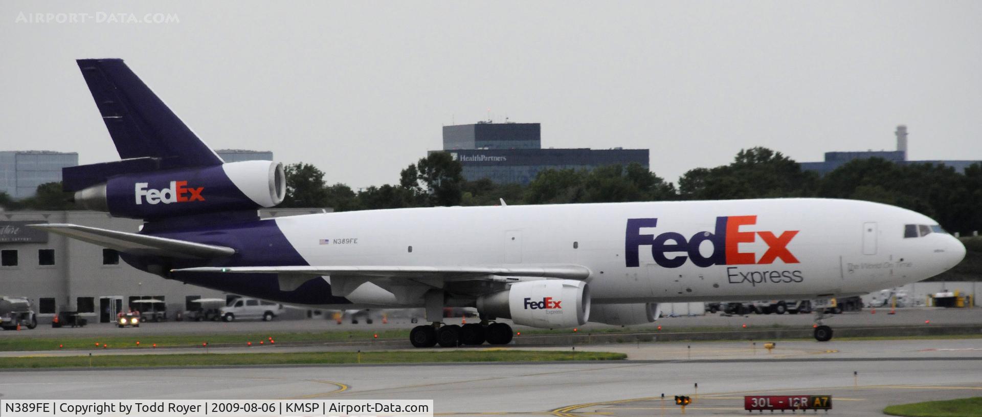 N389FE, 1974 McDonnell Douglas MD-10-10F C/N 46623, Departing MSP