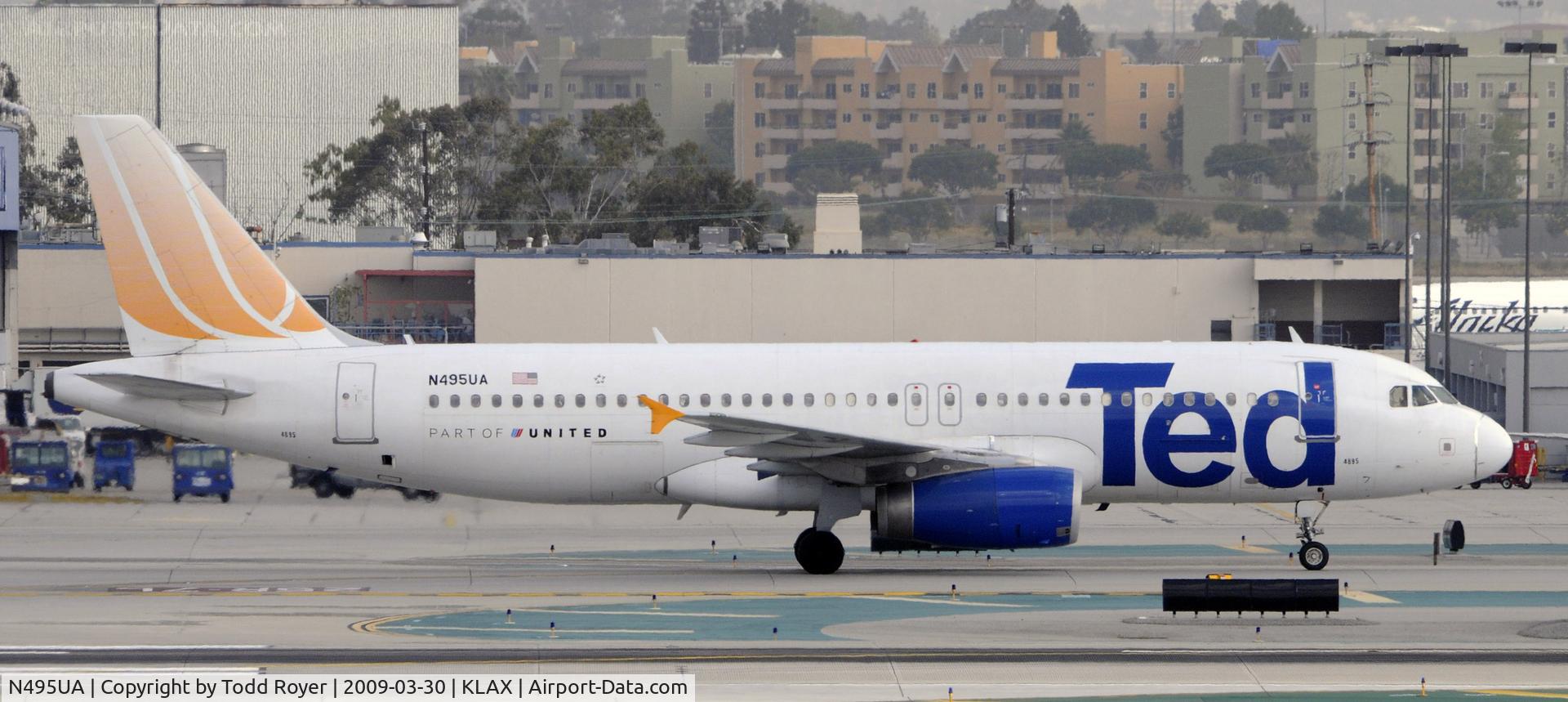 N495UA, 2002 Airbus A320-232 C/N 1842, Taxi at LAX