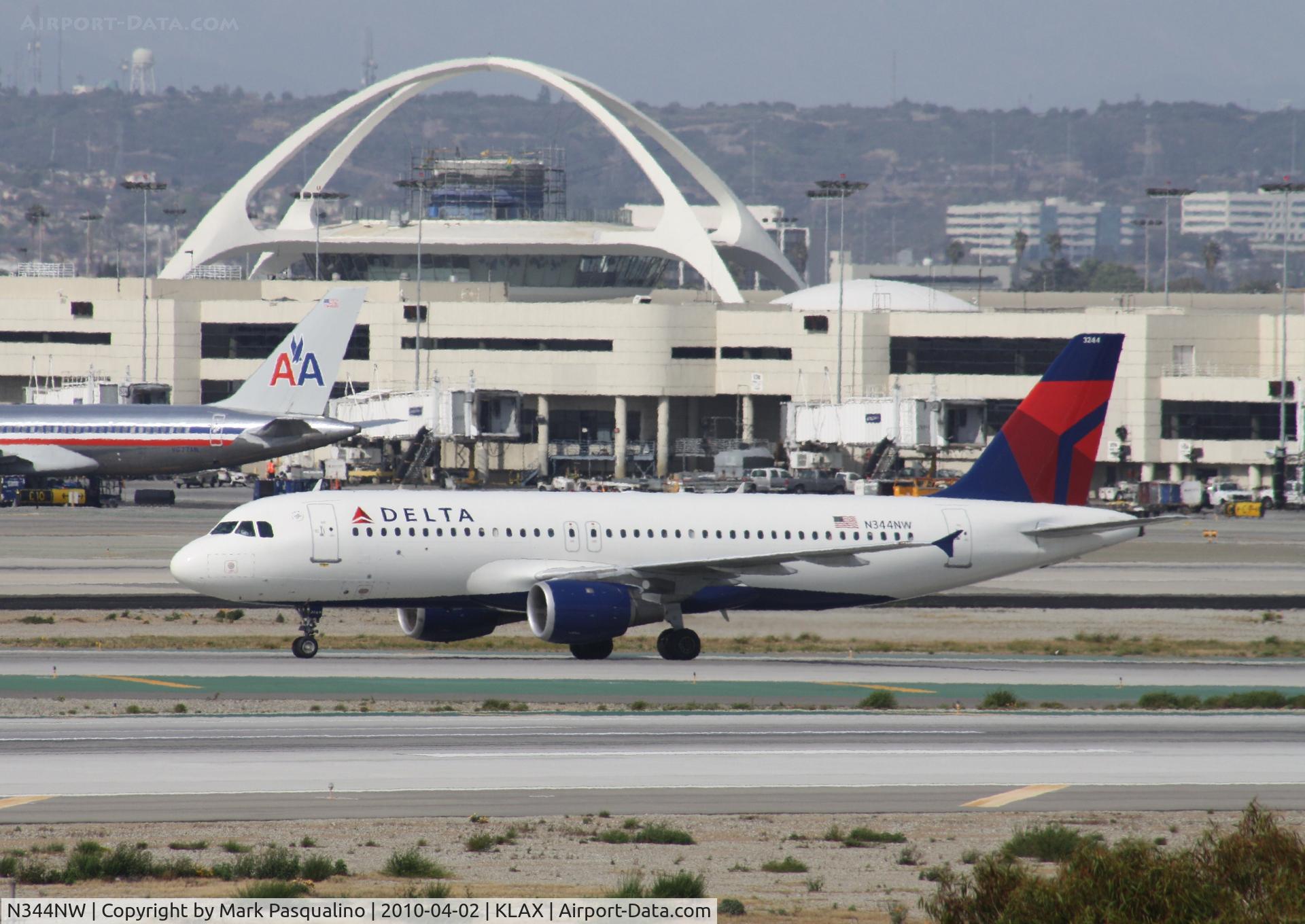 N344NW, 1993 Airbus A320-212 C/N 388, Airbus A320