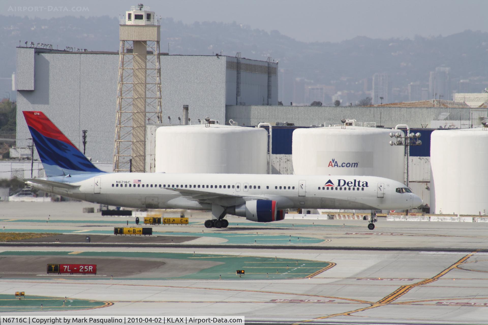 N6716C, 2001 Boeing 757-232 C/N 30838, Boeing 757-200