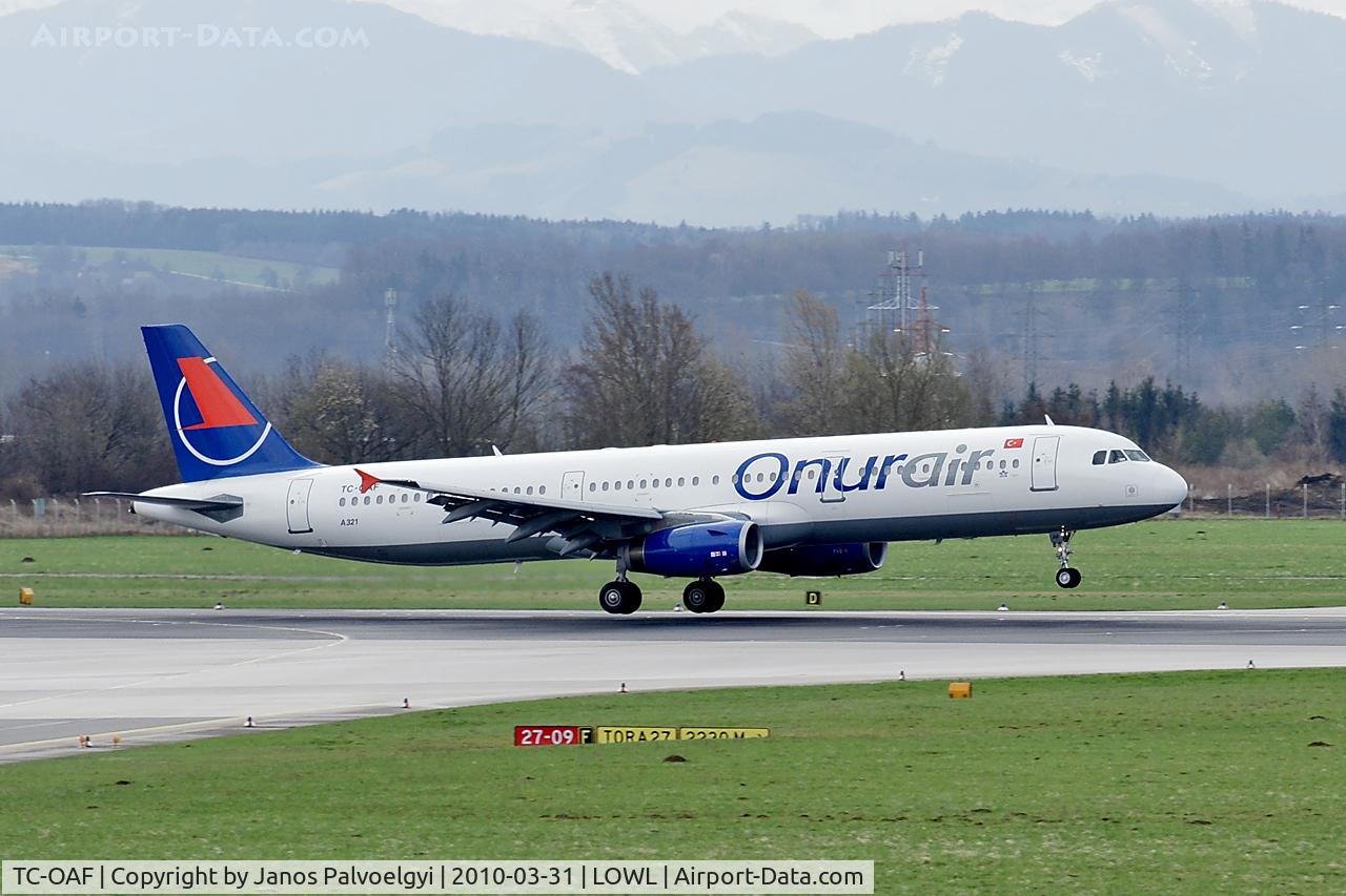 TC-OAF, 1997 Airbus A321-231 C/N 668, Onur Air Airbus A321-231 landing on RWY27 in LOWL/LNZ