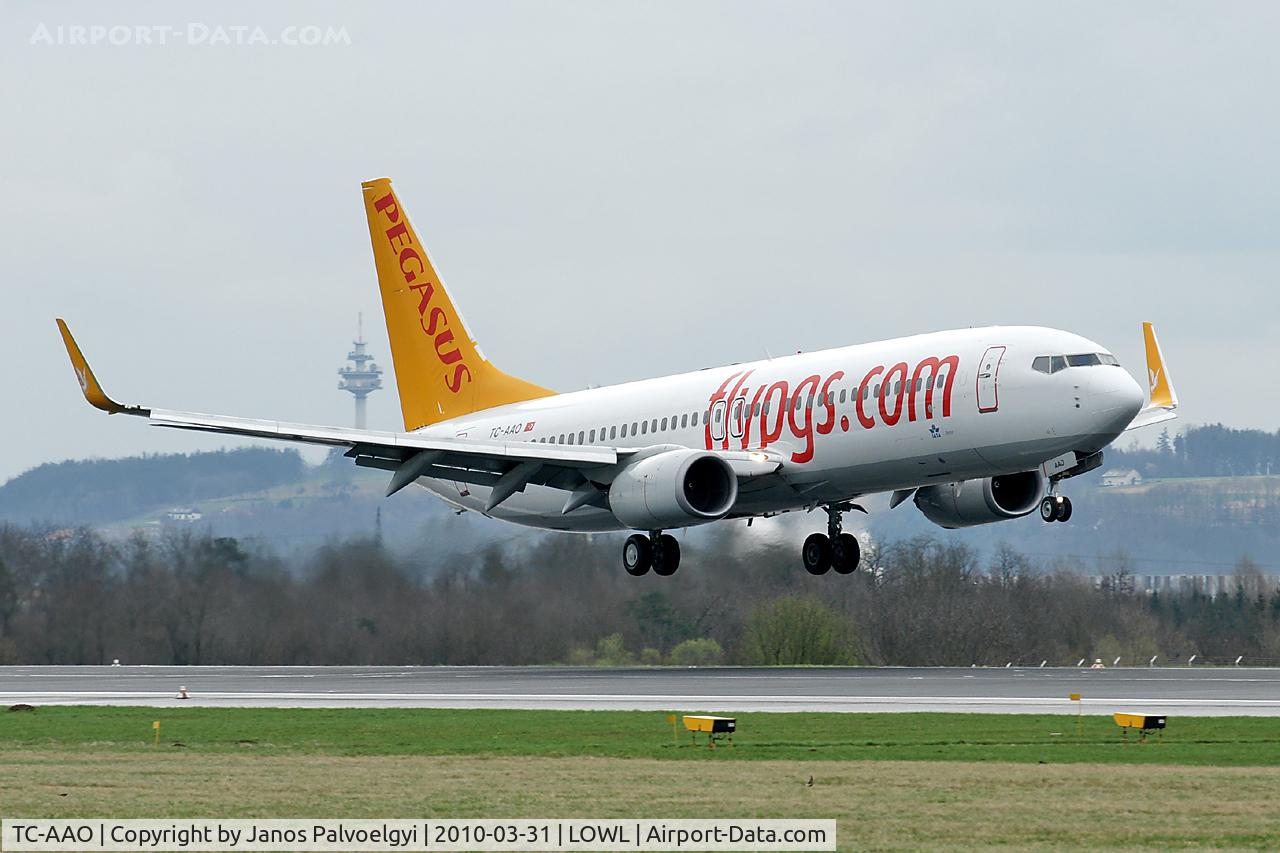 TC-AAO, 2000 Boeing 737-86N C/N 28619, Pegasus Airlines Boeing B737-86N landing on RWY27 in LOWL/LNZ