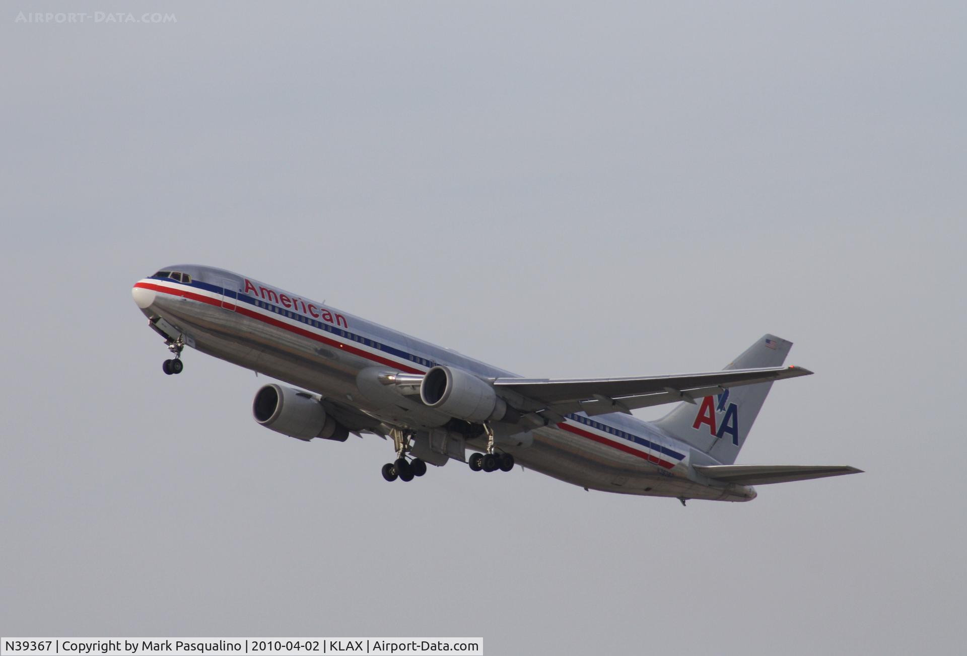 N39367, 1991 Boeing 767-323 C/N 25194, Boeing 767-300
