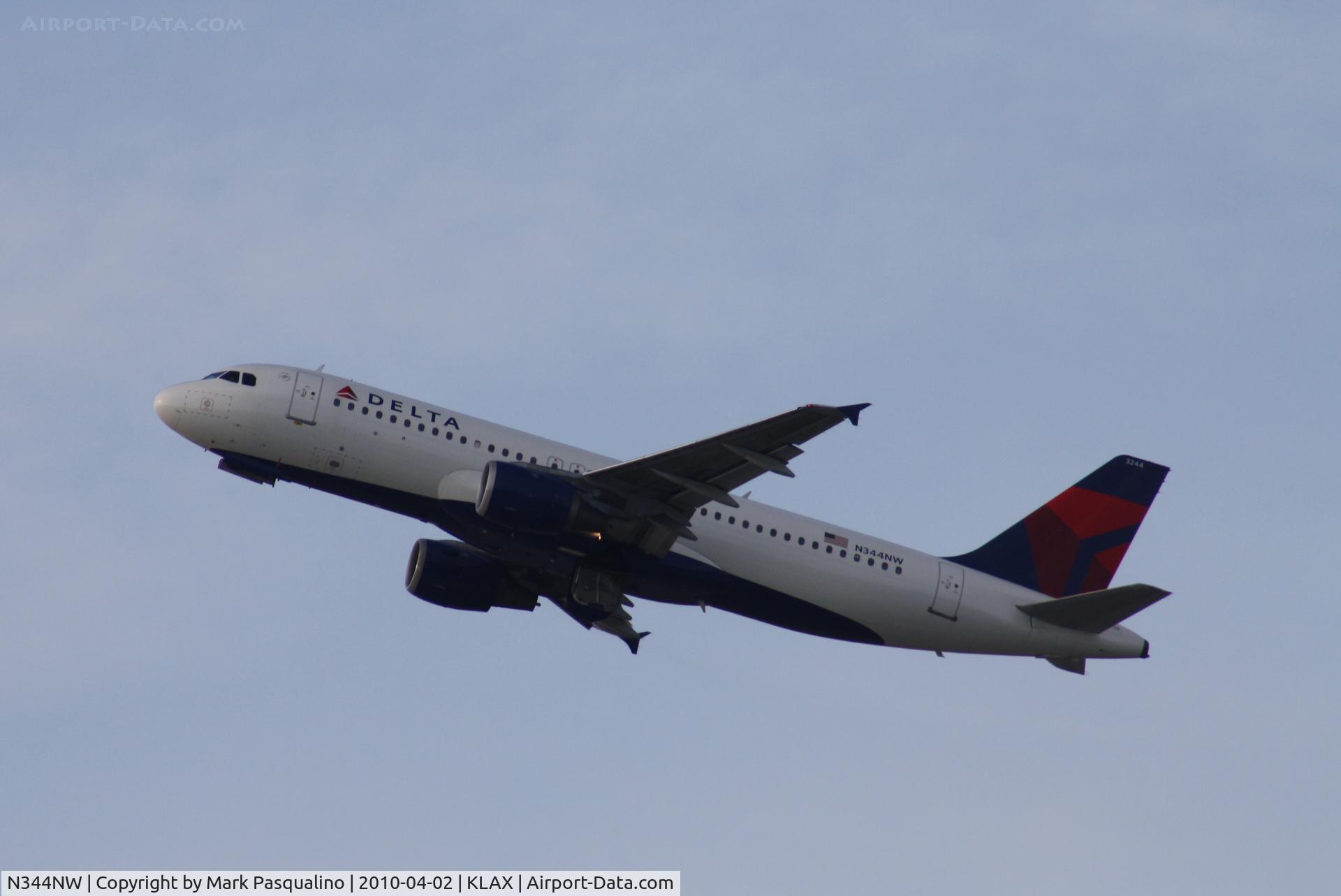 N344NW, 1993 Airbus A320-212 C/N 388, Airbus A320