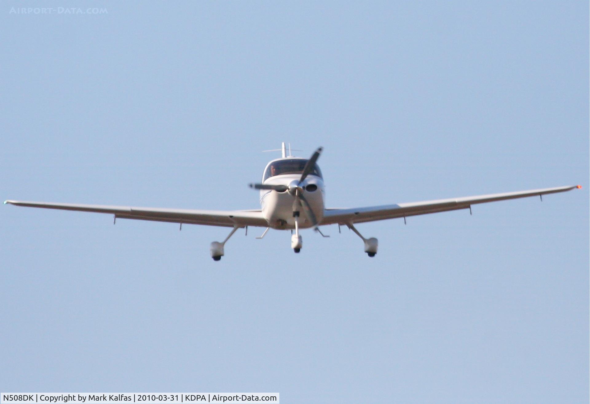 N508DK, 2002 Cirrus SR22 C/N 0309, Travel Express Aviation (TEA) Cirrus SR22, short final 15 KDPA.