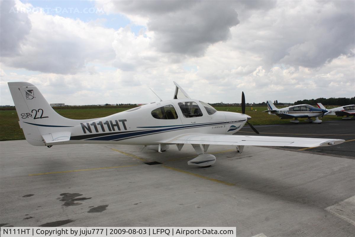 N111HT, 2002 Cirrus SR22 C/N 0232, on transit a Fontenay