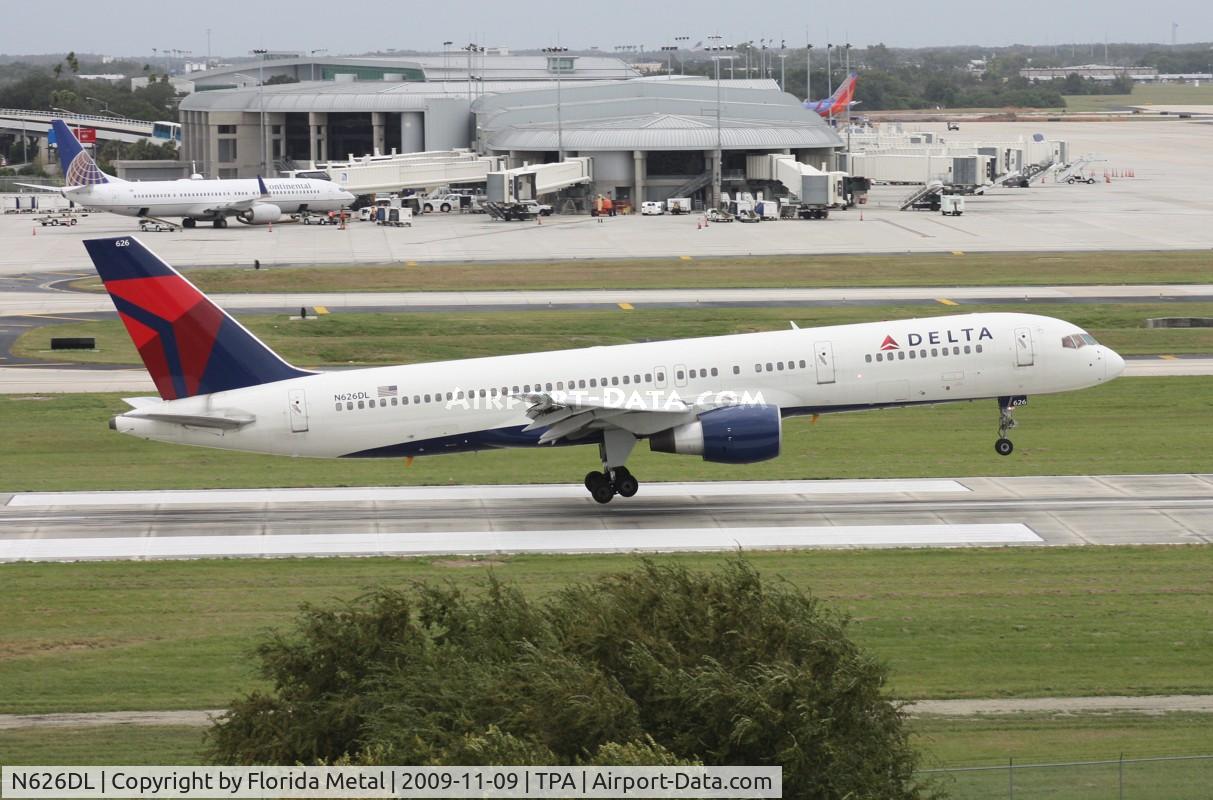 N626DL, 1987 Boeing 757-232 C/N 22916, Delta 757-200