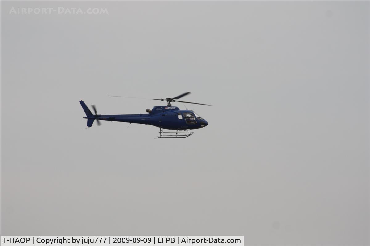 F-HAOP, Aerospatiale AS-350B-2 Ecureuil C/N 2557, on transit at Le Bourget