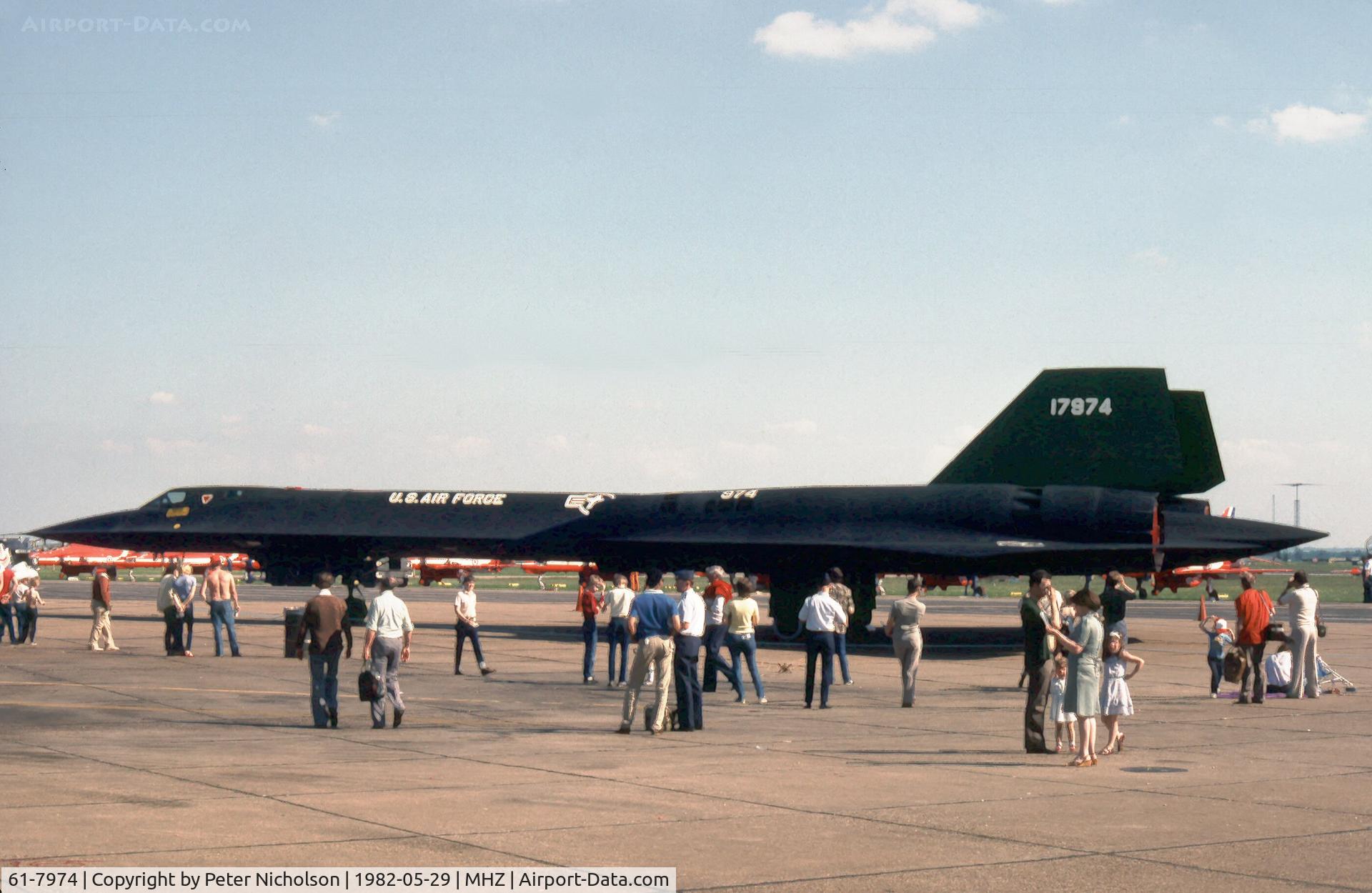 61-7974, Lockheed SR-71A Blackbird C/N 2025, SR-71A Blackbird of RAF Mildenhall's Det 4 of the 9th Strategic Reconnaissance Wing on display at the 1982 Mildenhall Air Fete.