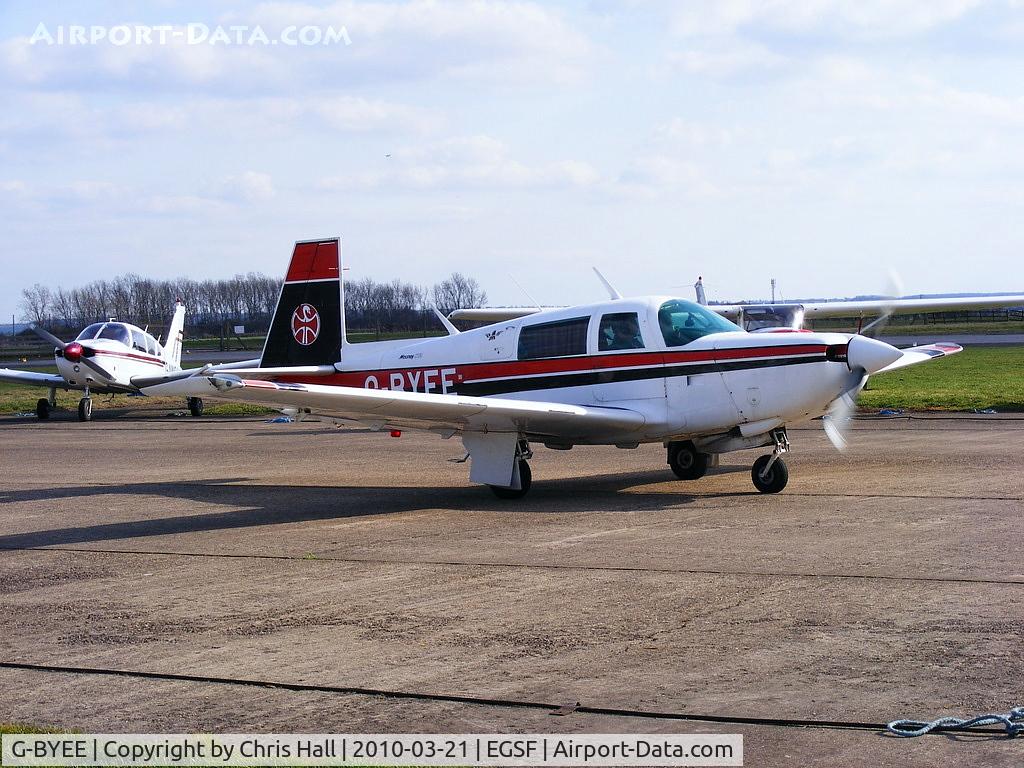 G-BYEE, 1980 Mooney M20K C/N 25-0282, Double Echo Flying Group