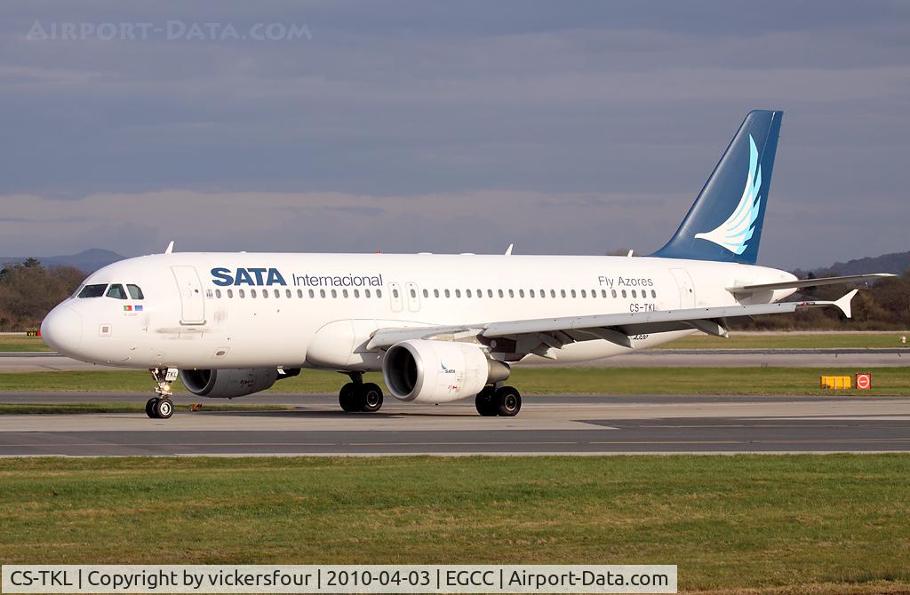 CS-TKL, 2005 Airbus A320-214 C/N 2425, SATA International