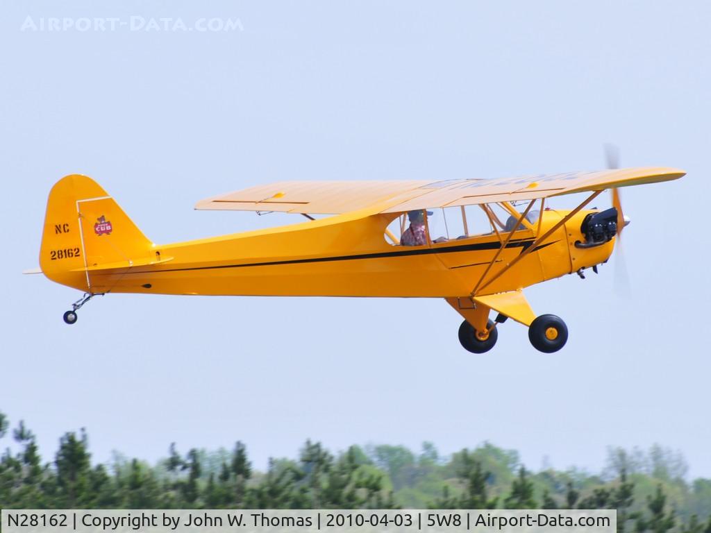 N28162, 1940 Piper J3F-50 Cub C/N 4623, Departing runway 22