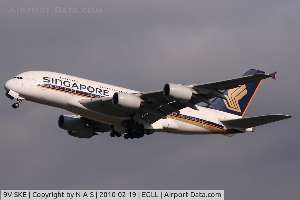 9V-SKE, 2007 Airbus A380-841 C/N 010, Departing 27L