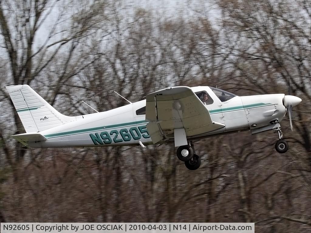 N92605, 1995 Piper PA-28R-201 Cherokee Arrow III C/N 2844002, Leaving N14