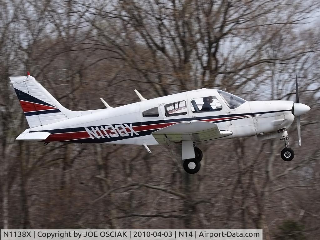 N1138X, 1975 Piper PA-28R-200 Cherokee Arrow C/N 28R-7535256, Leaving N14
