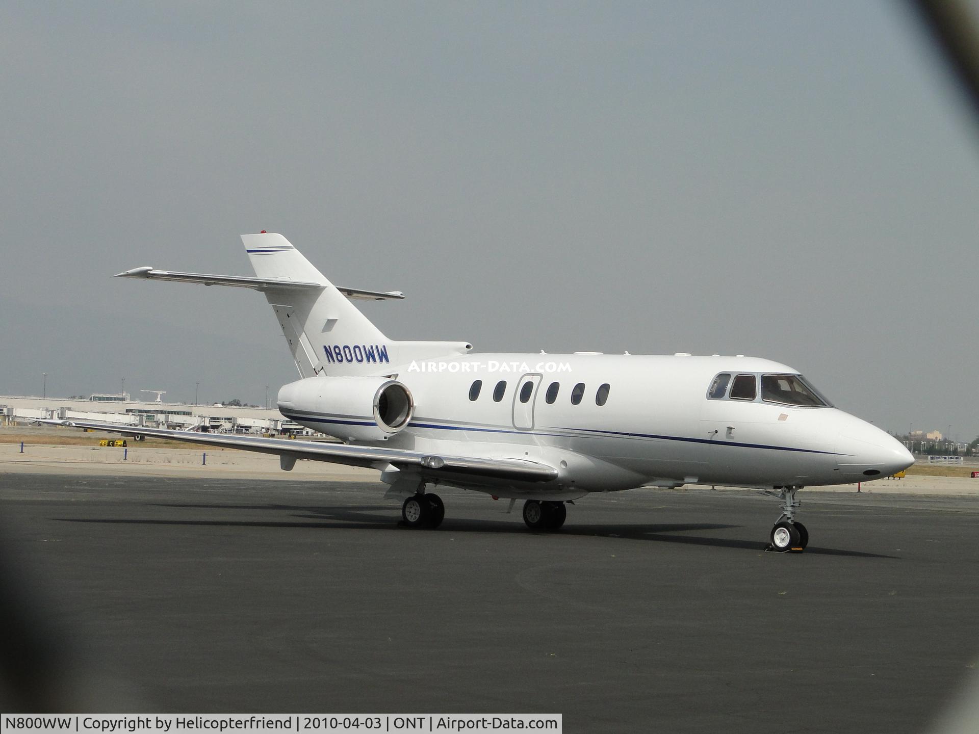 N800WW, 2004 Raytheon Hawker 800XP C/N 258661, Parked at Ontario