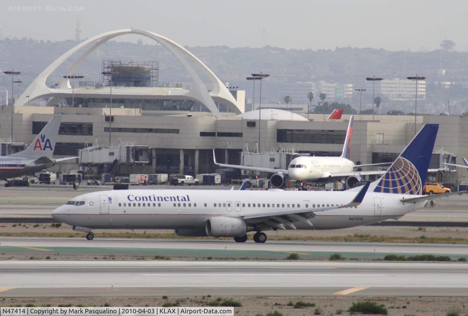 N47414, 2008 Boeing 737-924/ER C/N 32827, Boeing 737-900ER