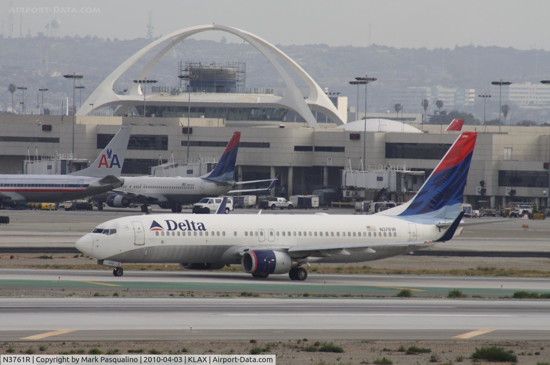 N3761R, 2001 Boeing 737-832 C/N 29628, Boeing 737-800