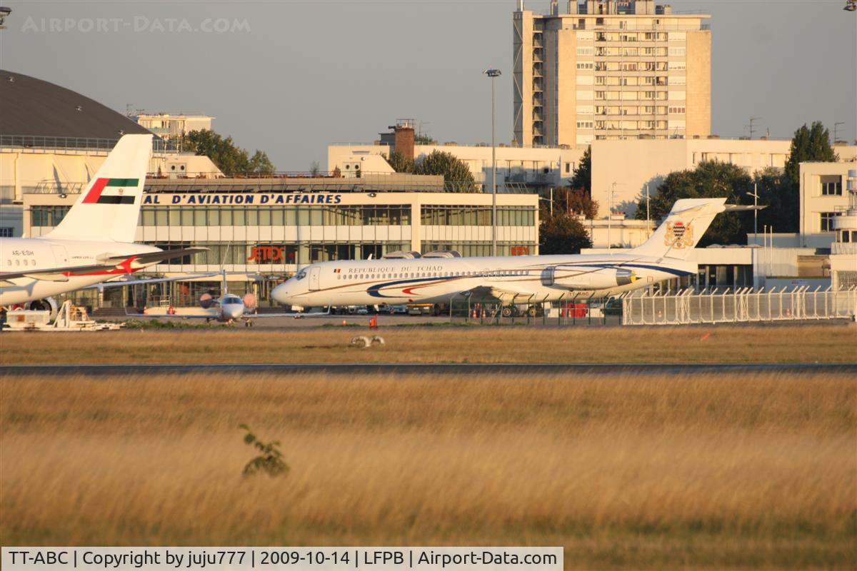 TT-ABC, 1990 McDonnell Douglas MD-87 (DC-9-87) C/N 49888, on transit at Le Bourget