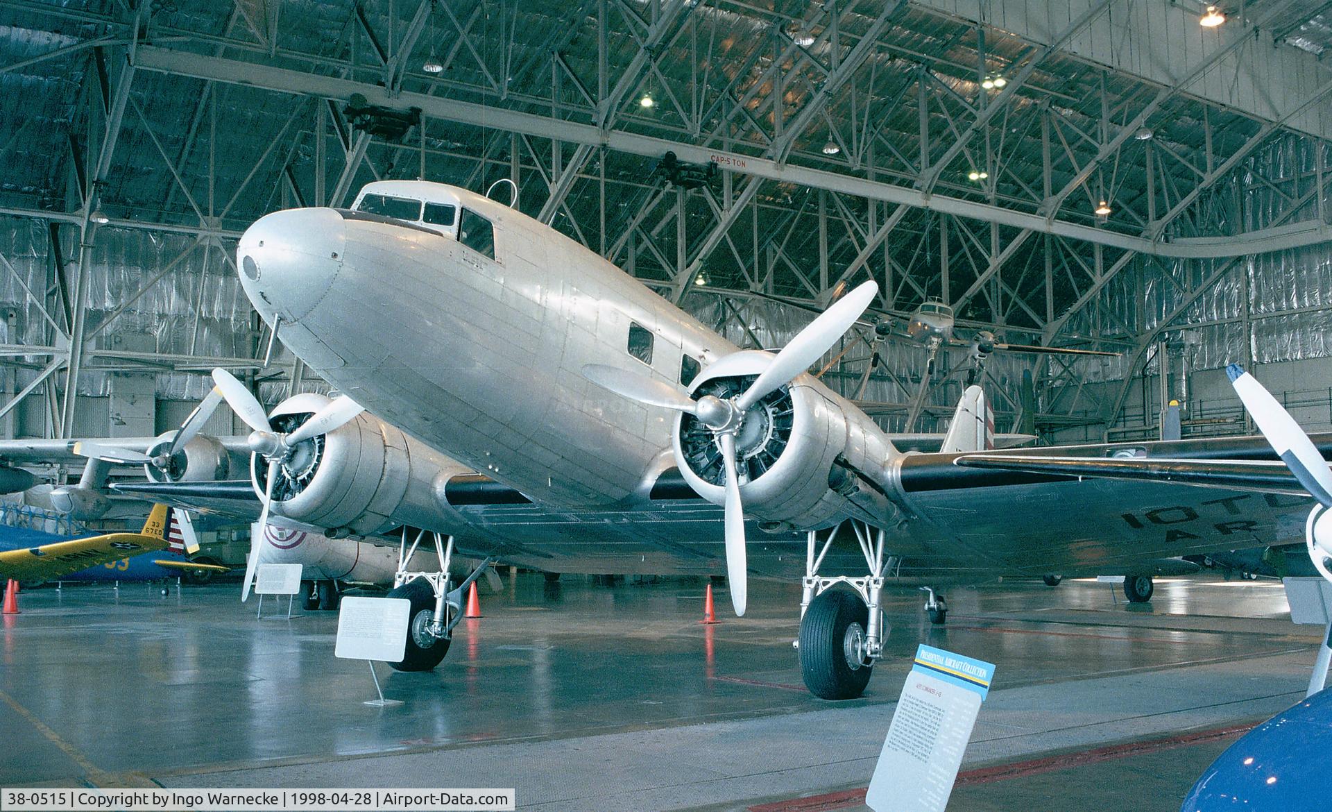 38-0515, 1938 Douglas C-39 C/N 2072, Douglas C-39 of the USAAF at the USAF Museum, Dayton OH