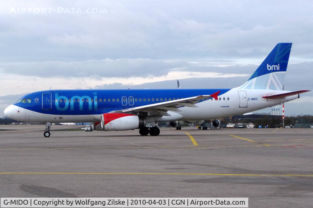 G-MIDO, 2002 Airbus A320-232 C/N 1987, visitor