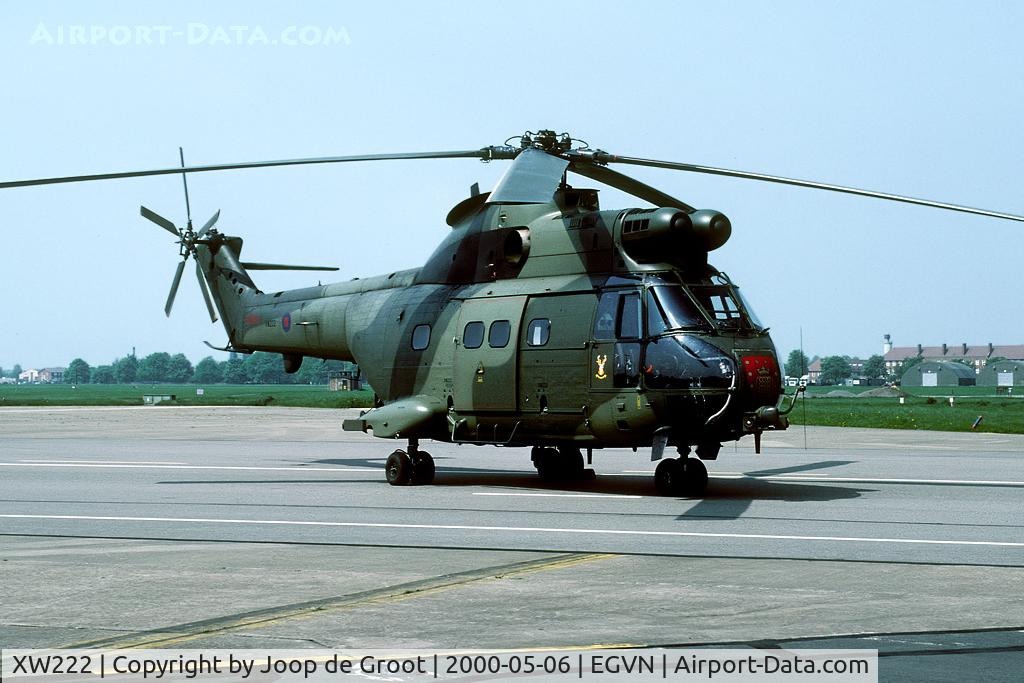 XW222, 1972 Westland Puma HC.1 C/N 1157, Wallingford town crest on the nose of this 33 Sq Puma.