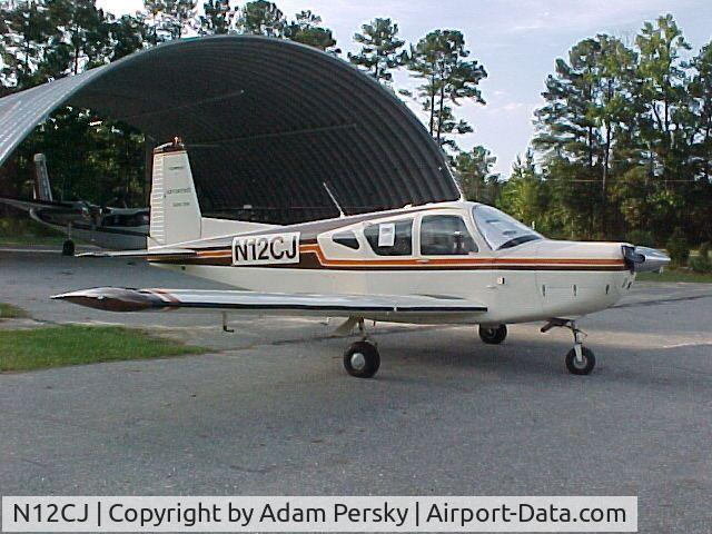 N12CJ, 1969 SIAI-Marchetti S.205/22R C/N 4-184, Waco S220