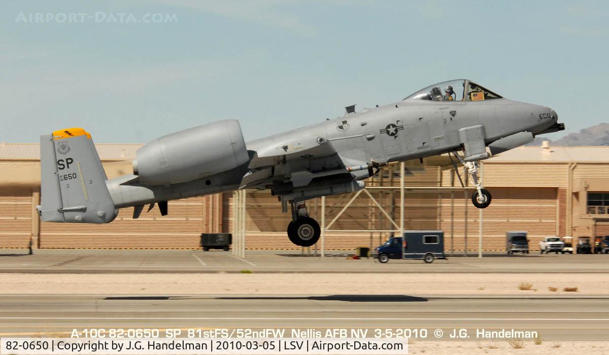 82-0650, 1980 Fairchild Republic A-10A Thunderbolt II C/N A10-0698, take off at Nellis