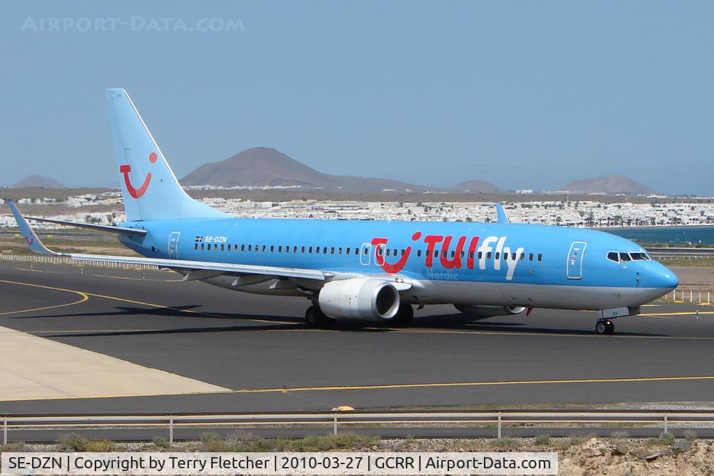 SE-DZN, 2002 Boeing 737-804 C/N 32903, Nordic Blue B737 at Arrecife , Lanzarote in March 2010