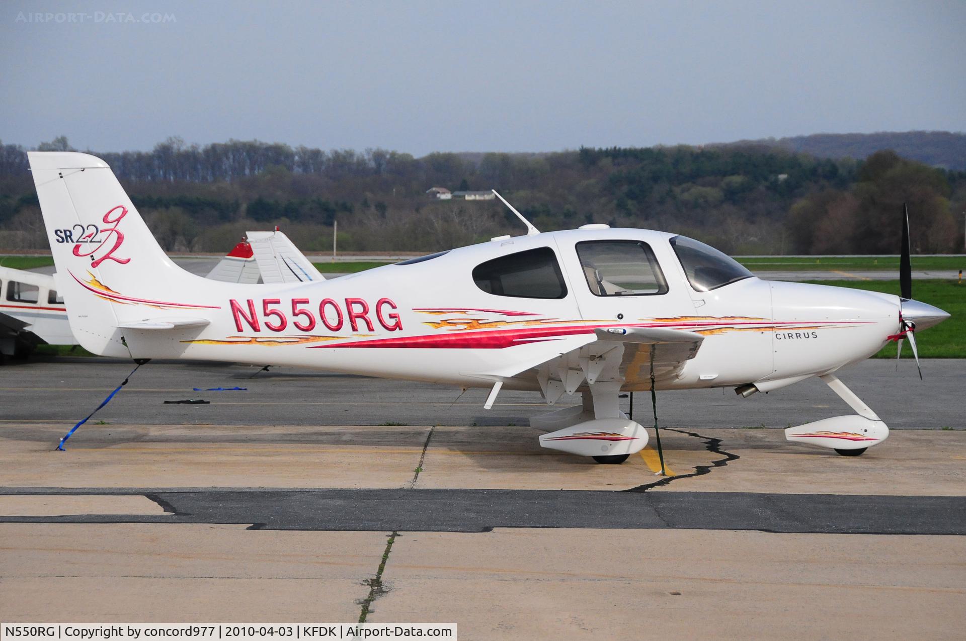 N550RG, 2005 Cirrus SR22 G2 C/N 1635, Seen at KFDK on 4/3/2010.