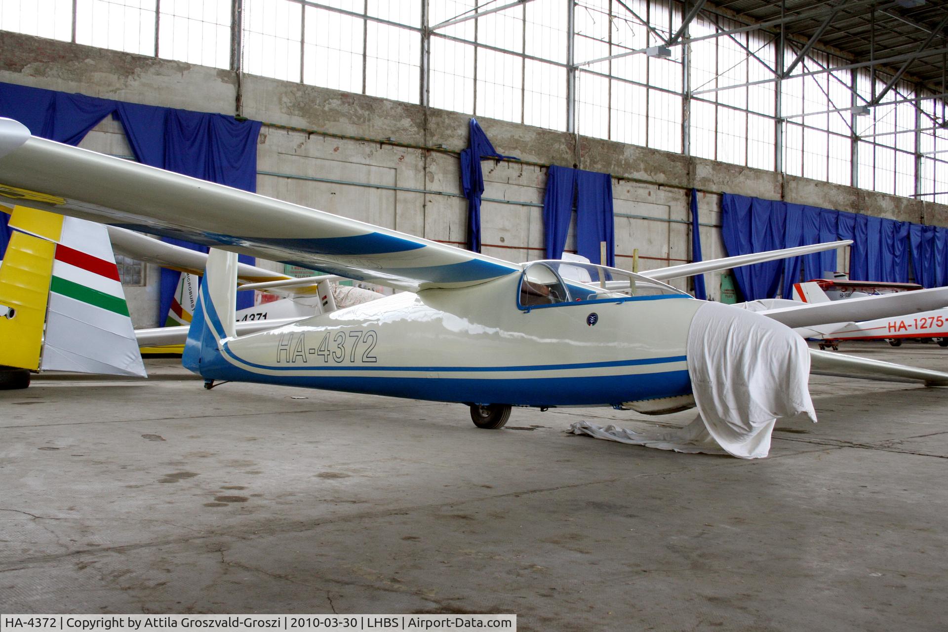 HA-4372, 1977 PZL-Bielsko SZD-30 Pirat C/N S-08.25, Budaörs-Airport, Hungary - Hangar