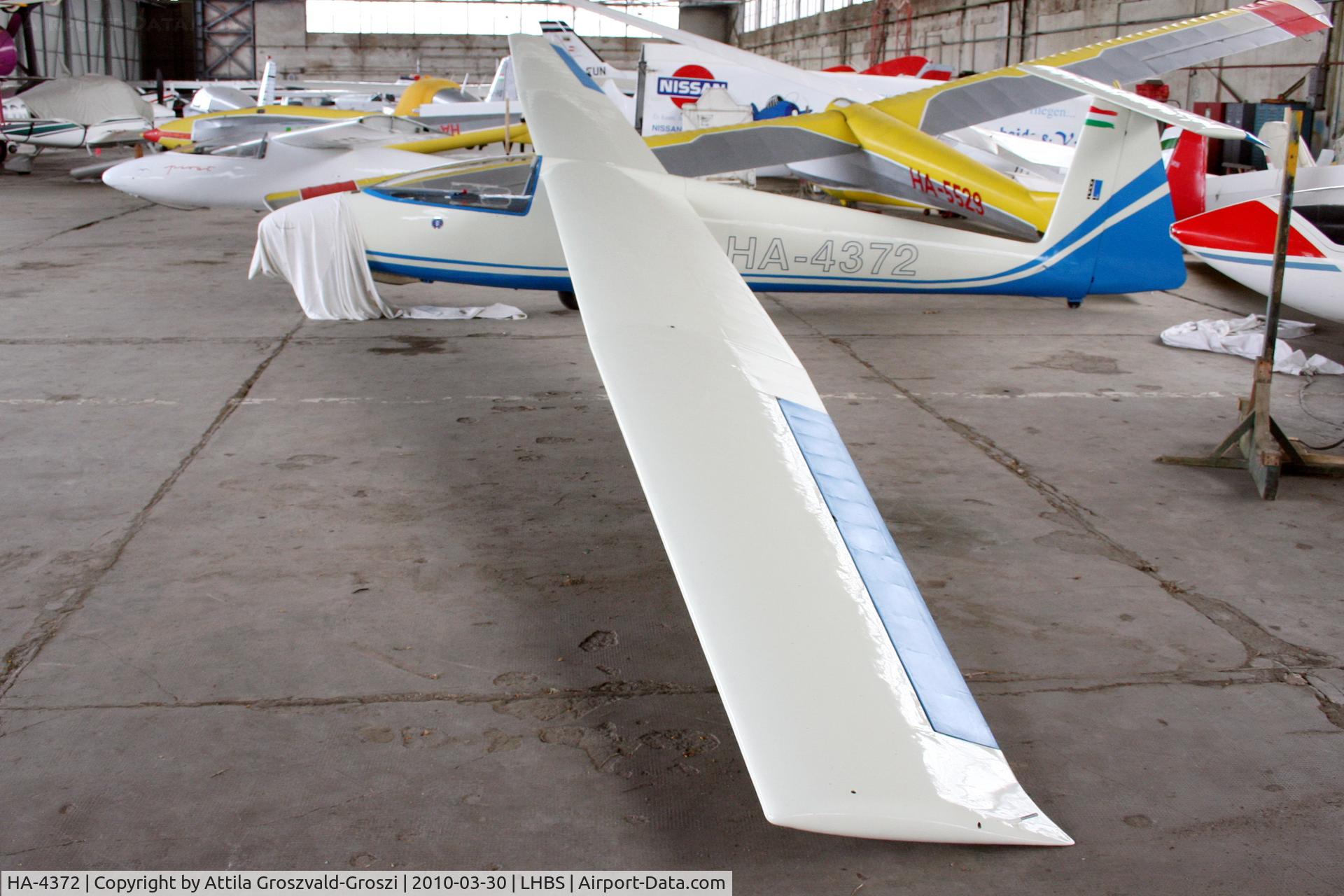 HA-4372, 1977 PZL-Bielsko SZD-30 Pirat C/N S-08.25, Budaörs-Airport, Hungary - Hangar