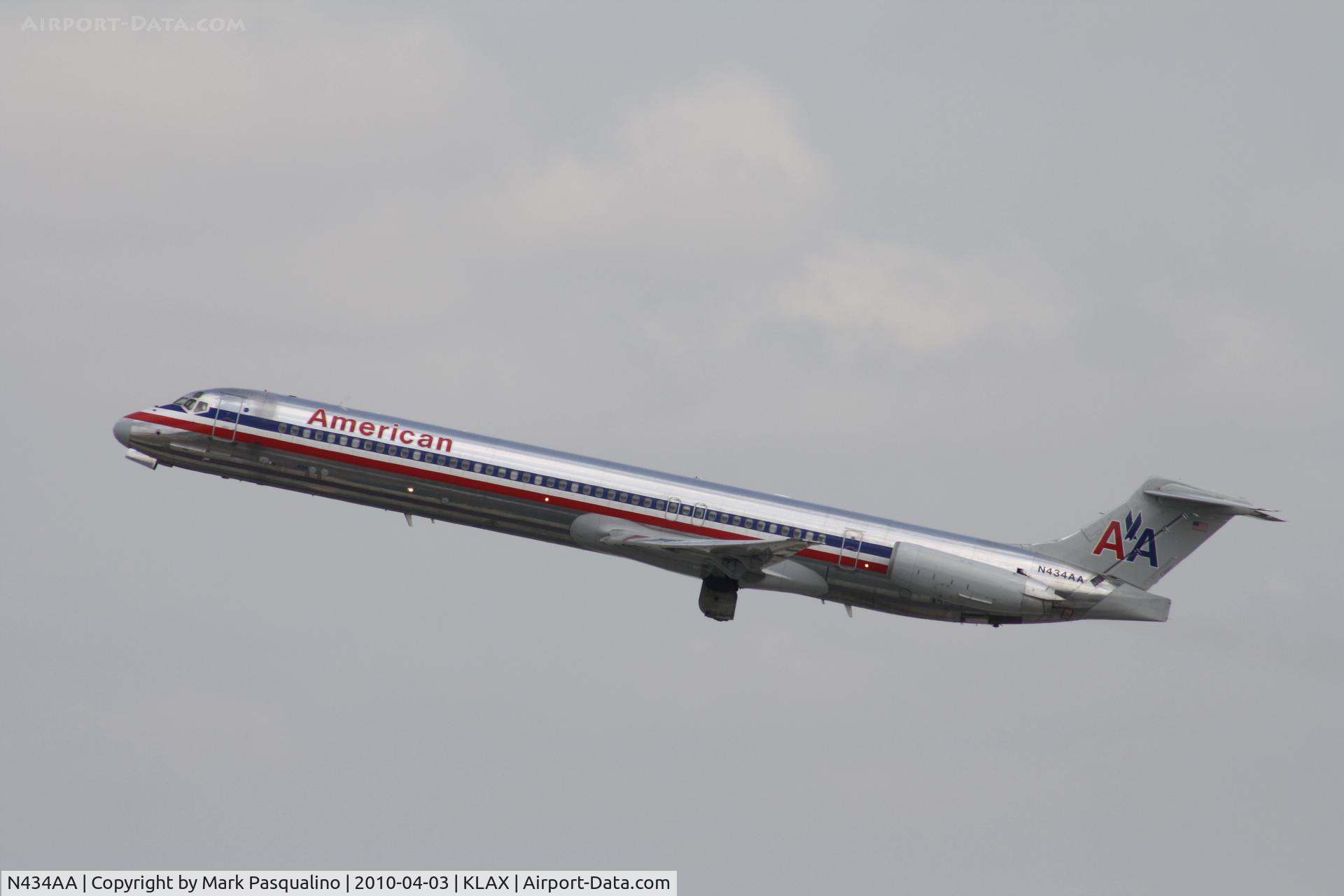 N434AA, 1987 McDonnell Douglas MD-83 (DC-9-83) C/N 49452, MD-83