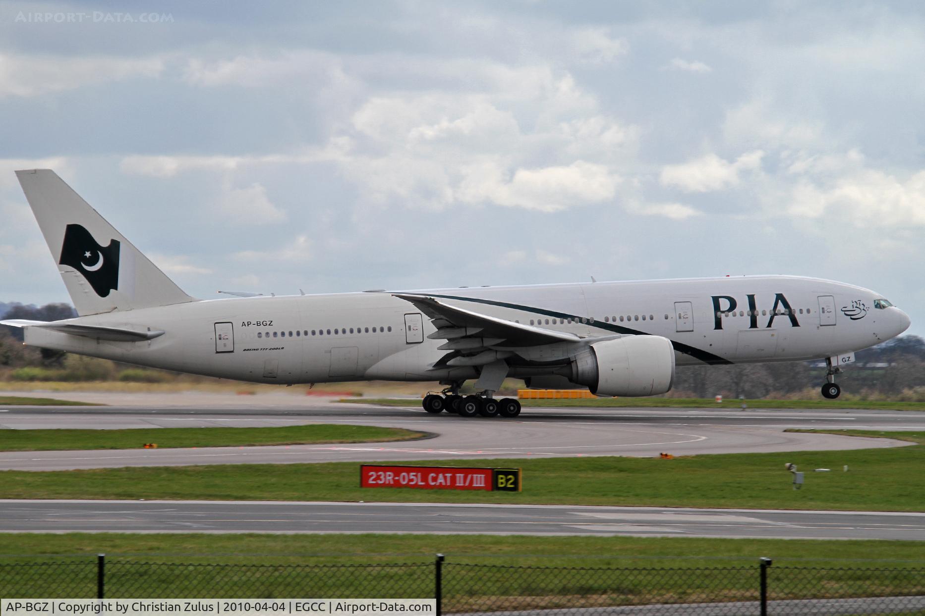 AP-BGZ, 2005 Boeing 777-240/LR C/N 33782, PIA-Pakistan Airlines