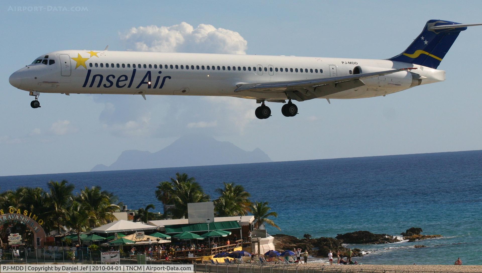 PJ-MDD, 1990 McDonnell Douglas MD-82 (DC-9-82) C/N 49972, InselAir landing at TNCM runway 10