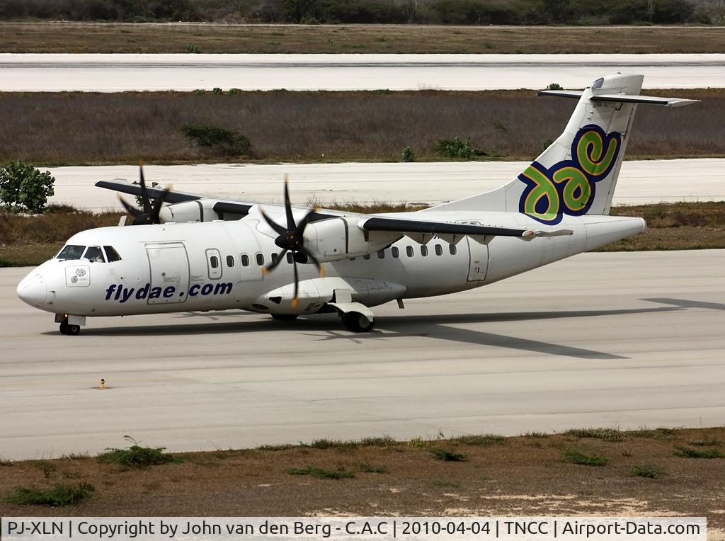 PJ-XLN, 1996 ATR 42-500 C/N 513, Dutch Antilles Express ATR 42-500 (513) PJ-XLN @ TNCC / CUR