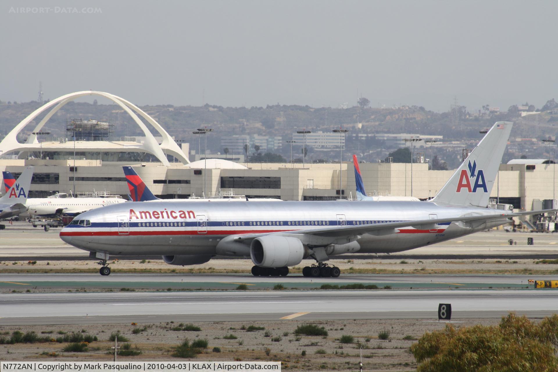 N772AN, 1999 Boeing 777-223 C/N 29580, Boeing 777-200