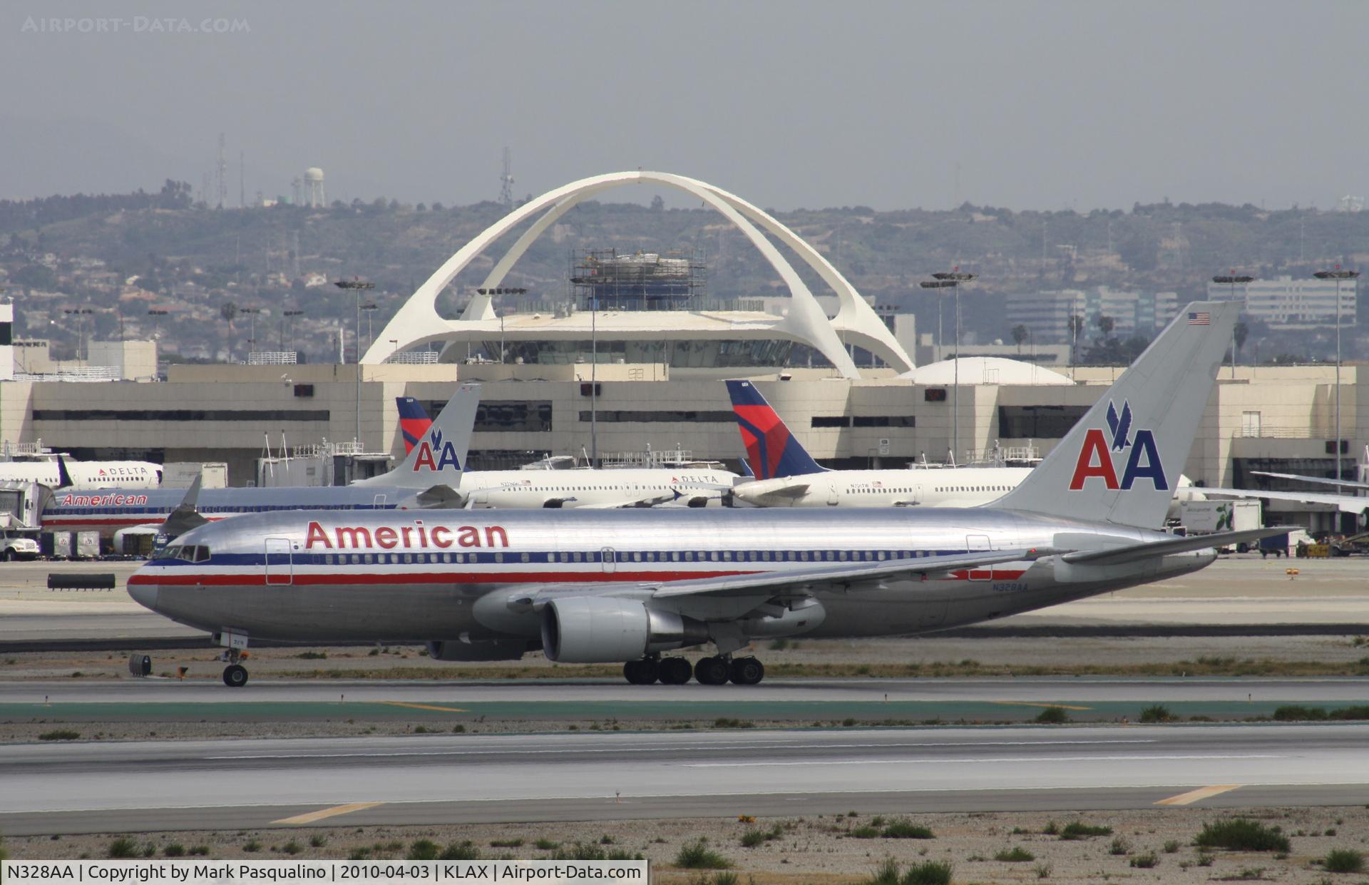 N328AA, 1986 Boeing 767-223 C/N 22328, Boeing 767-200