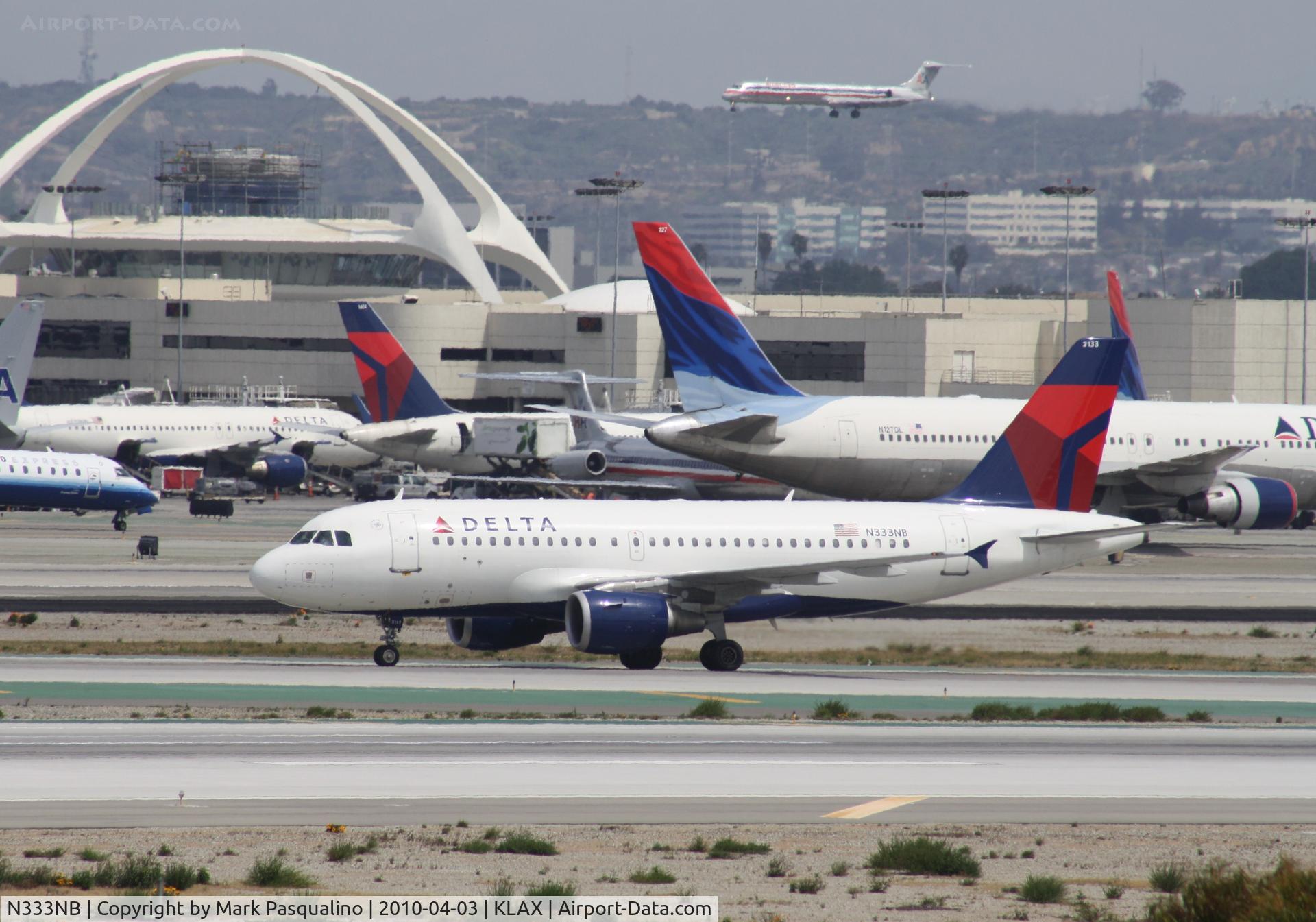 N333NB, 2001 Airbus A319-114 C/N 1582, Airbus A319