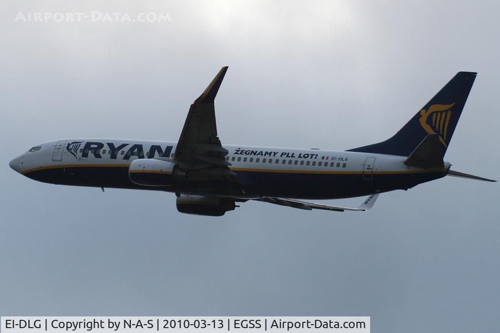 EI-DLG, 2006 Boeing 737-8AS C/N 33589, Departing a dark STN