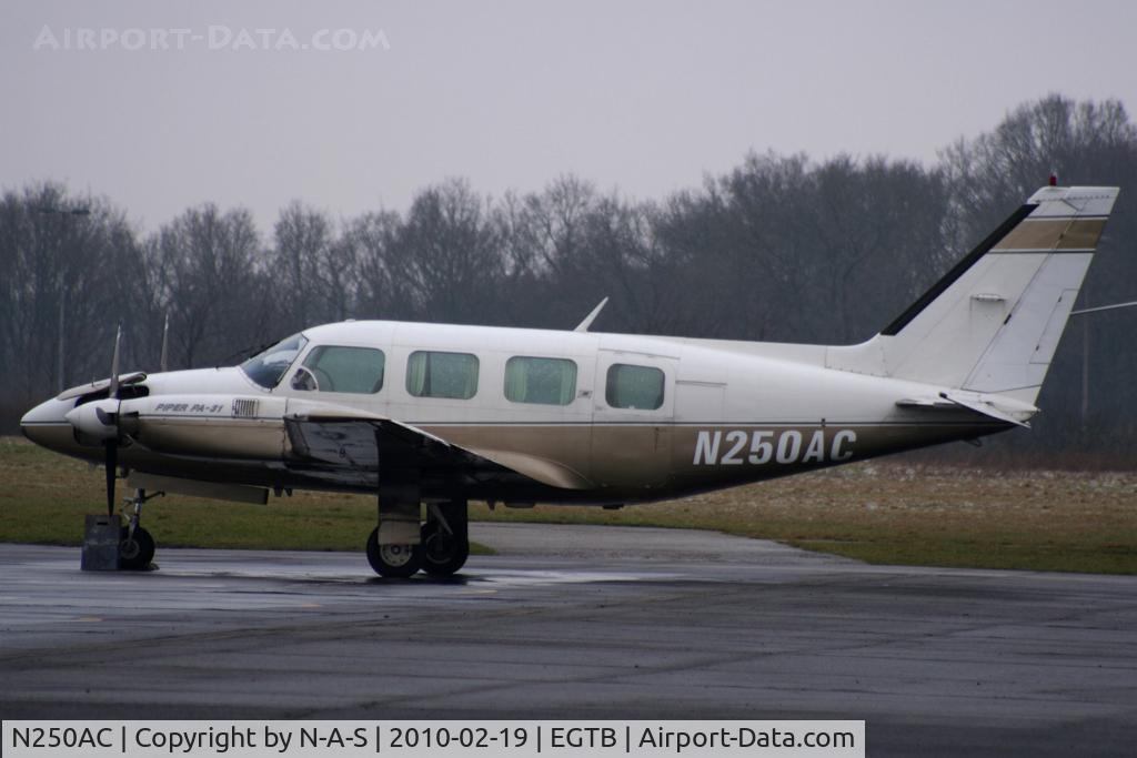 N250AC, Piper PA-31T Cheyenne C/N 31T-7612040, Getting ready to depart