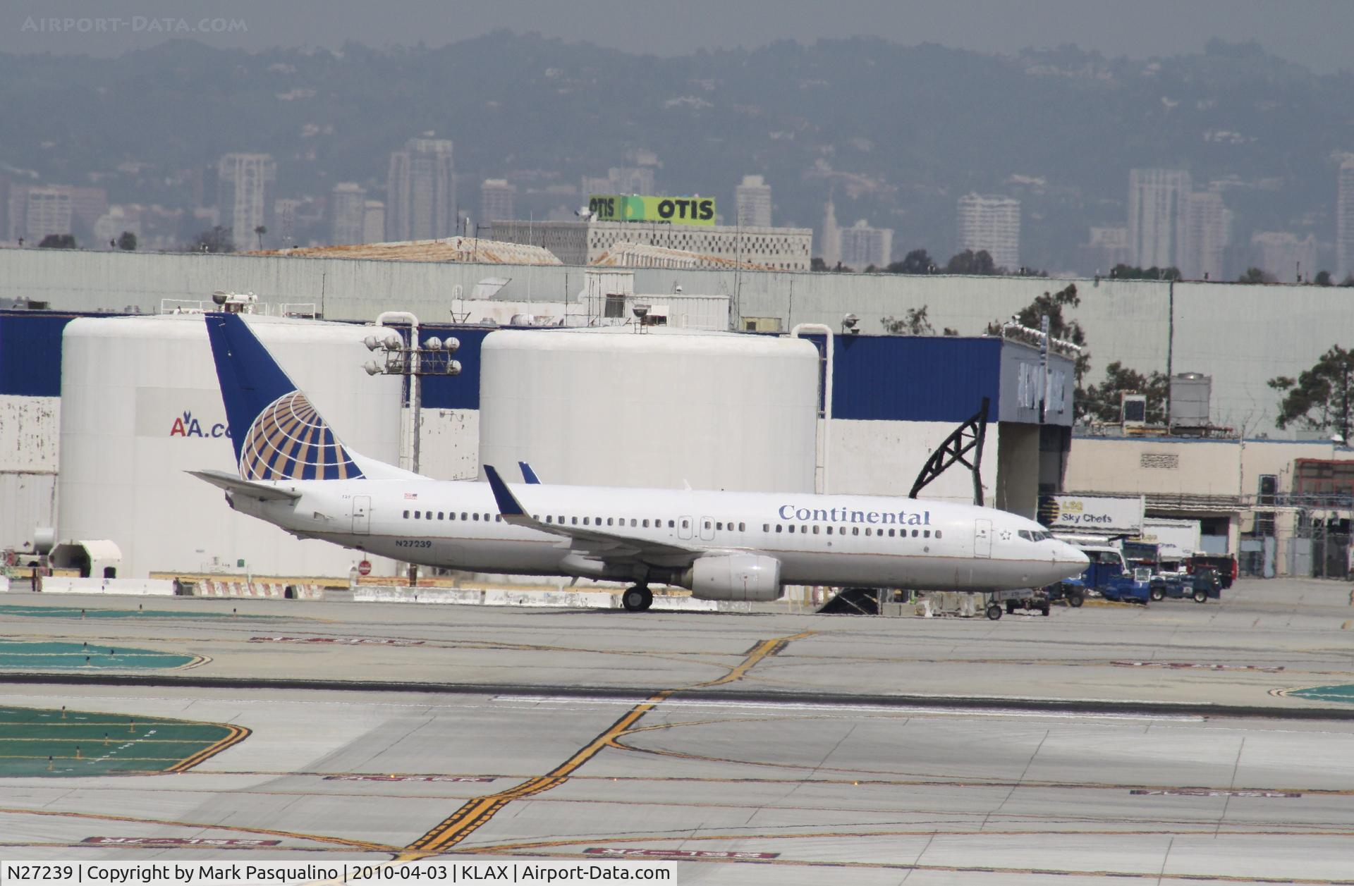 N27239, 1999 Boeing 737-824 C/N 28951, Boeing 737-800