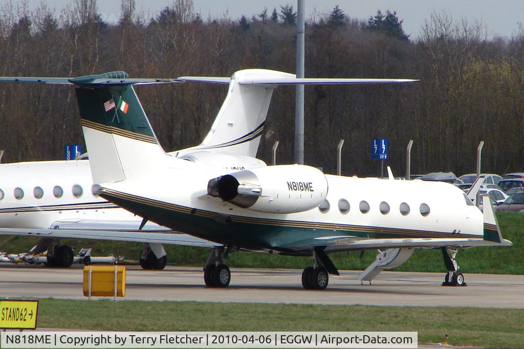 N818ME, 2000 Gulfstream Aerospace G-IV C/N 1431, Gulfstream diverted in with cracked windshield