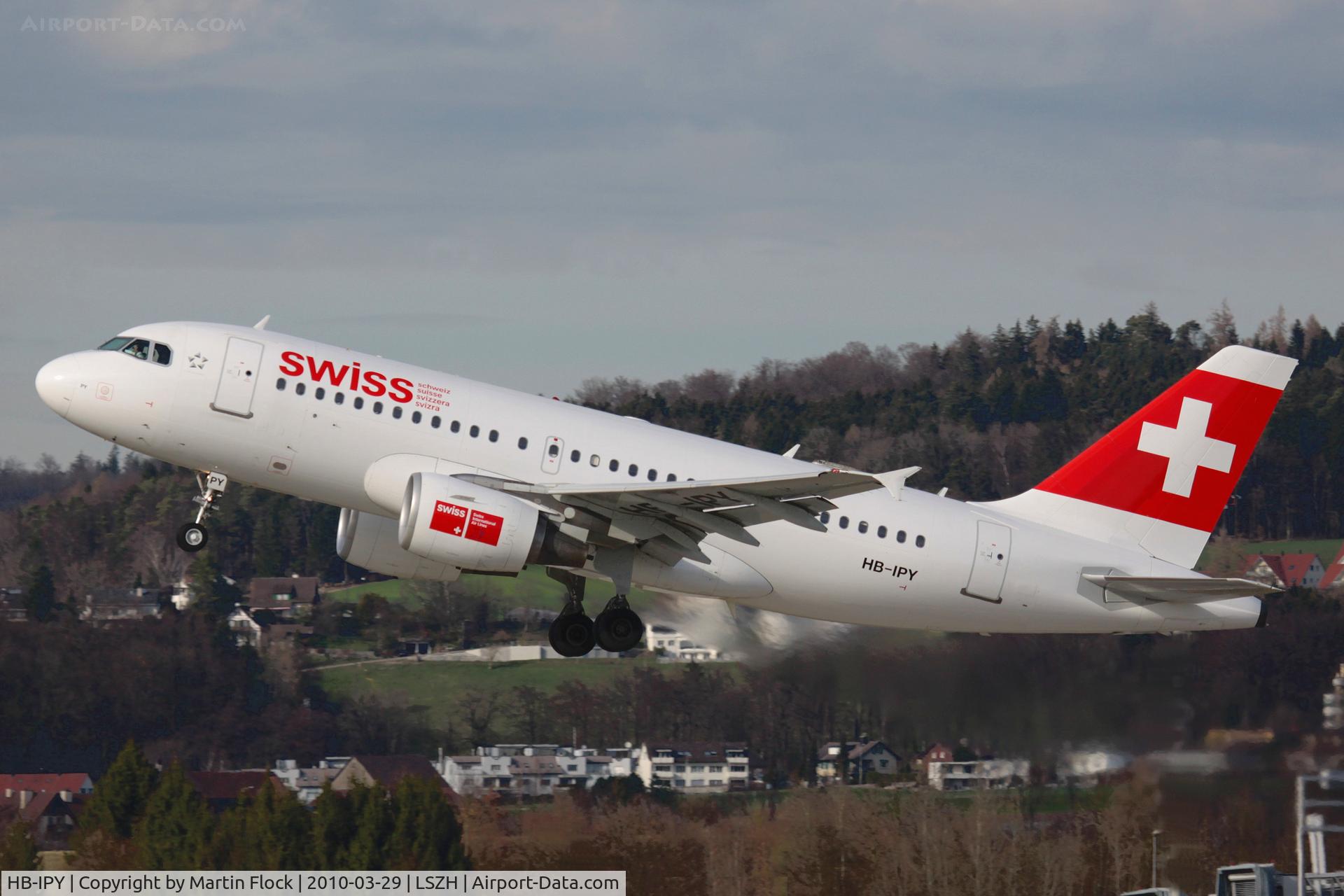 HB-IPY, 1996 Airbus A319-112 C/N 621, .