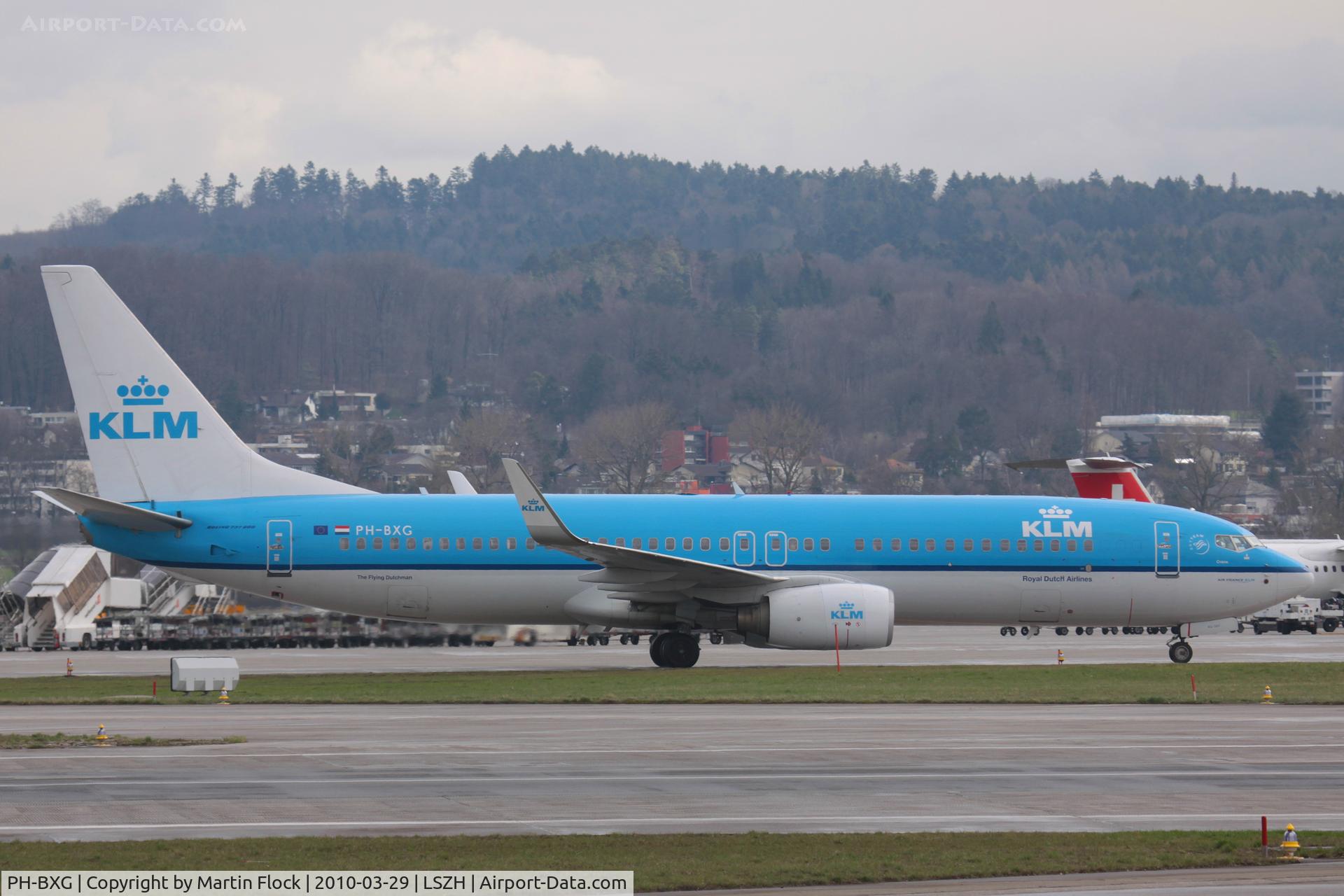 PH-BXG, 2000 Boeing 737-8K2 C/N 30357, .